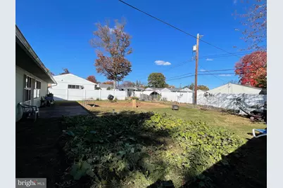 22 Myrtle Lane, Levittown, PA 19054 - Photo 17