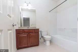 207 Saddlebrook Dr, Bensalem, PA 19020 - Photo 29