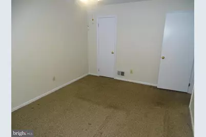 109 Hopkins Court, Holland, PA 18966 - Photo 13