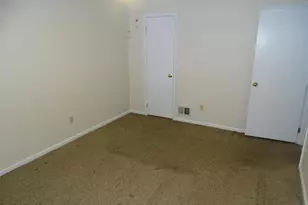 109 Hopkins Ct, Holland, PA 18966 - Photo 13