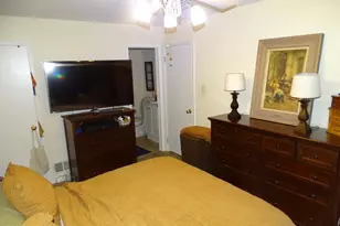 109 Hopkins Ct, Holland, PA 18966 - Photo 9