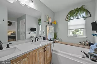 4 Tankard Ln, Washington Crossing, PA 18977 - Photo 27