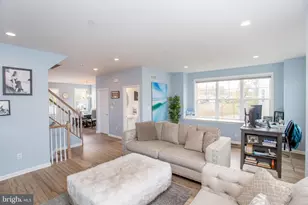 12 Warren Dr, Chalfont, PA 18914 - Photo 9