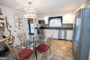 287 Essex Rd, Warminster, PA 18974 - Photo 17