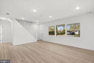 58 Queen Lily Rd, Levittown, PA 19057 - Photo 11