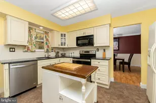 180 Independence Dr, Holland, PA 18966 - Photo 15