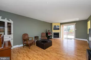 180 Independence Dr, Holland, PA 18966 - Photo 19