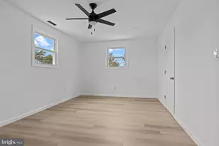 35 Thimbleberry Ln, Levittown, PA 19054 - Photo 19