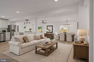 35 Thimbleberry Ln, Levittown, PA 19054 - Photo 3