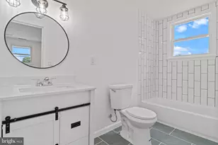 35 Thimbleberry Ln, Levittown, PA 19054 - Photo 25