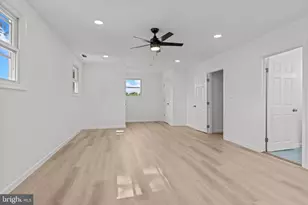 35 Thimbleberry Ln, Levittown, PA 19054 - Photo 15