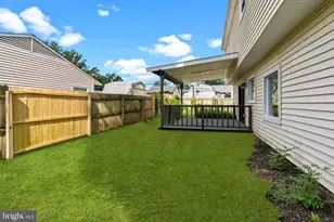 35 Thimbleberry Ln, Levittown, PA 19054 - Photo 27