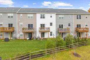 105 Edgewater Ct, Quakertown, PA 18951 - Photo 5