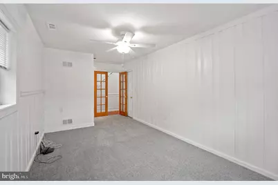 301 Snowball Drive, Levittown, PA 19056 - Photo 15