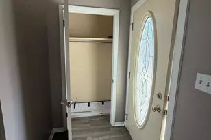 9 Lynns Ct, Morrisville, PA 19067 - Photo 3