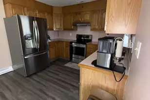 9 Lynns Ct, Morrisville, PA 19067 - Photo 7