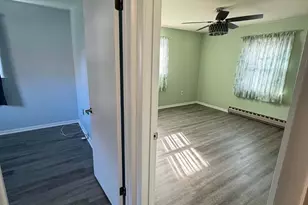 9 Lynns Ct, Morrisville, PA 19067 - Photo 15