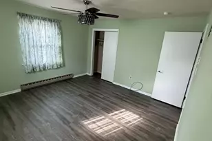 9 Lynns Ct, Morrisville, PA 19067 - Photo 17