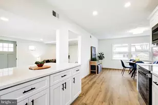 31 Nature Ln, Levittown, PA 19054 - Photo 9