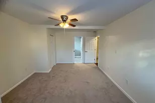 25 Oval Turn Ln, Levittown, PA 19055 - Photo 23