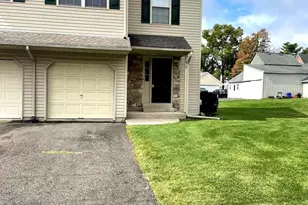 910 Vine St, Perkasie, PA 18944 - Photo 1