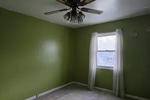 2416 Fleetwing Dr, Levittown, PA 19057 - Photo 11