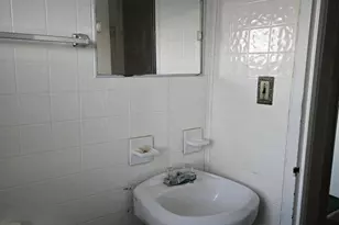 2416 Fleetwing Dr, Levittown, PA 19057 - Photo 9