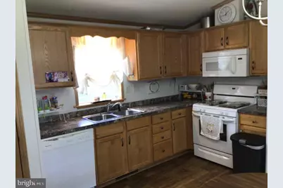 8014 Woodside Drive, Morrisville, PA 19067 - Photo 5