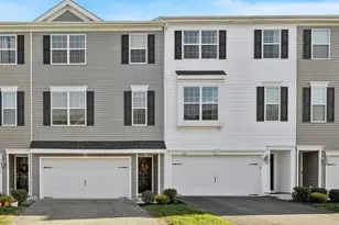 103 Edgewater Ct, Quakertown, PA 18951 - Photo 1