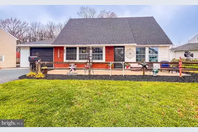 19 Cobalt Ridge Drive N, Levittown, PA 19057 - Photo 1