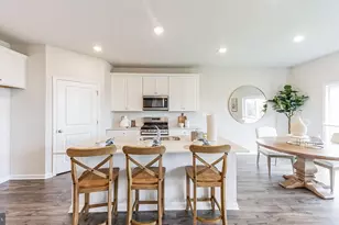 449 Liberty Trl, Sellersville, PA 18960 - Photo 5