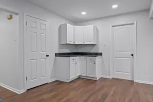 5625 Cricket Ln, Bensalem, PA 19020 - Photo 11