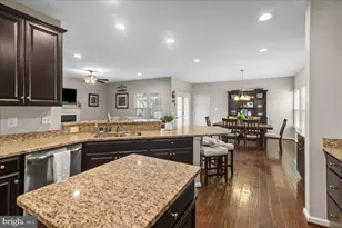 3765 Christopher Day Rd, Doylestown, PA 18902 - Photo 5