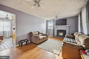 820 Keystone St, Croydon, PA 19021 - Photo 5