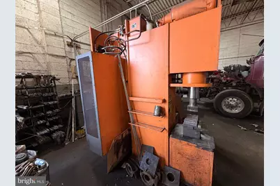 1606 Manning Boulevard, Levittown, PA 19057 - Photo 9