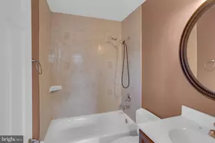 1 Gatehouse Ln, Doylestown, PA 18901 - Photo 19