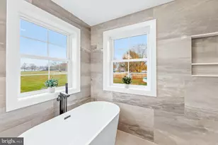 866 Hulmeville Rd, Langhorne, PA 19047 - Photo 35