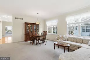 30 Tupelo Ln, Langhorne, PA 19047 - Photo 5