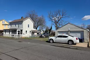 732 Brown St, Tullytown, PA 19007 - Photo 3