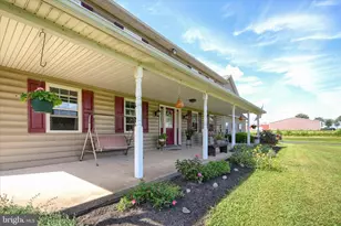 1010 Sweetbriar Rd, Perkasie, PA 18944 - Photo 5