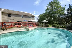 1010 Sweetbriar Rd, Perkasie, PA 18944 - Photo 49