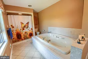 1010 Sweetbriar Rd, Perkasie, PA 18944 - Photo 27