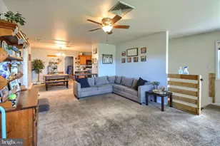 1010 Sweetbriar Rd, Perkasie, PA 18944 - Photo 29