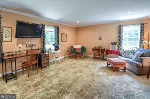 1010 Sweetbriar Rd, Perkasie, PA 18944 - Photo 11