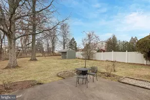 631 Whittier Dr, Warminster, PA 18974 - Photo 23