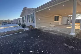 23 Tamarack Ln, Levittown, PA 19054 - Photo 3