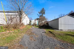 912 Arch St, Perkasie, PA 18944 - Photo 23