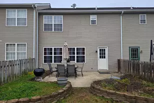 1221 Garden Ct, Quakertown, PA 18951 - Photo 3