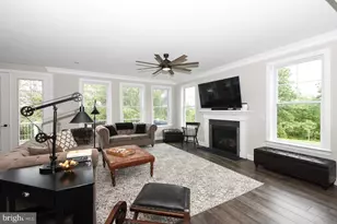 8 Elizabeth Ln, Doylestown, PA 18901 - Photo 13