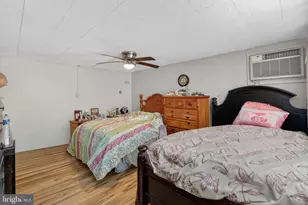 368 Dorrance St, Bristol, PA 19007 - Photo 37